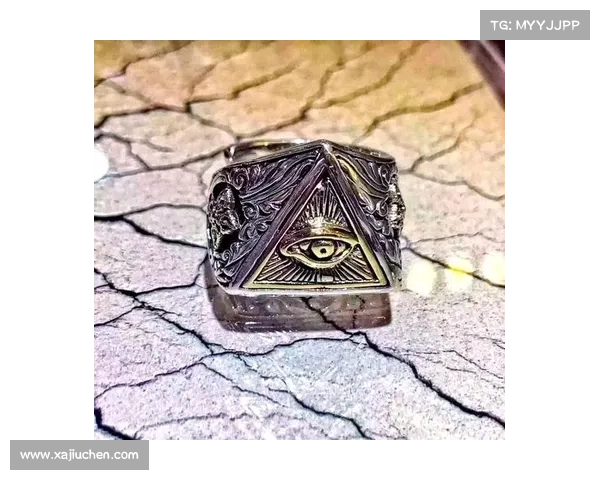 皇家贵族戒指的历史与象征意义：从权力象征到文化传承的演变